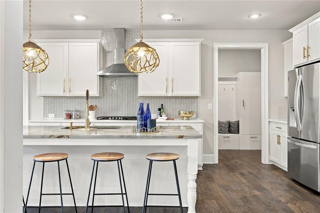 7837407 Property Photo 15