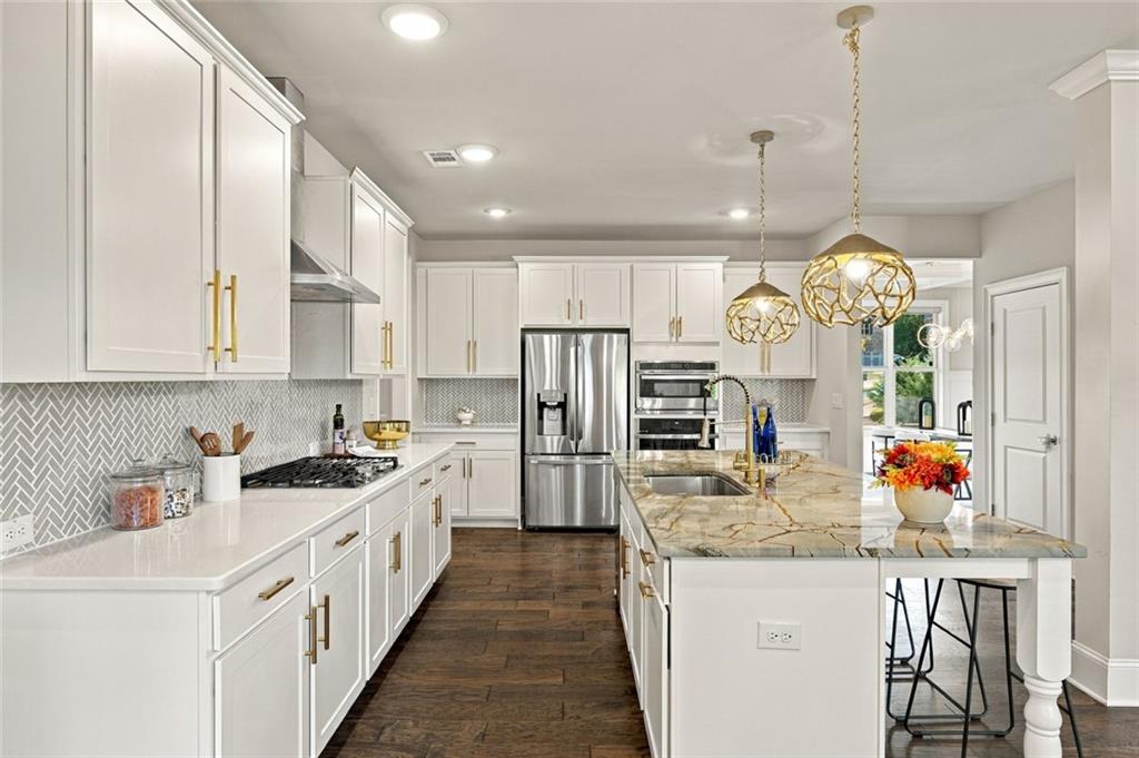 7837407 Property Photo 18