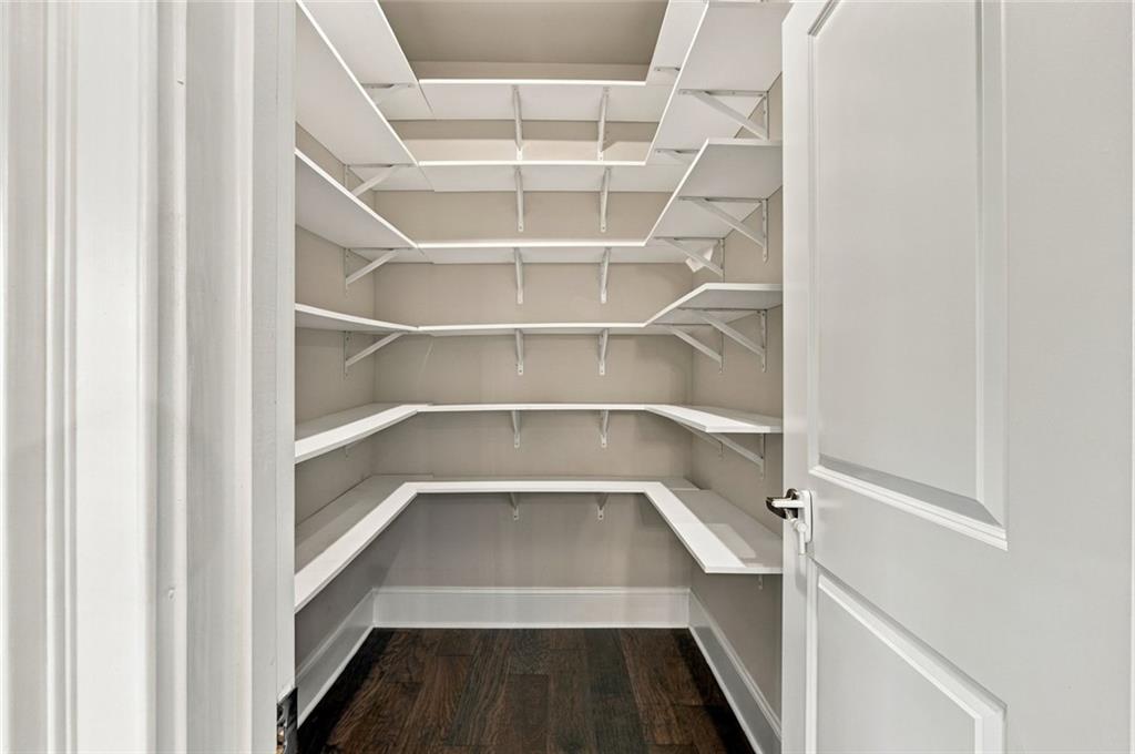 7837407 Property Photo 25