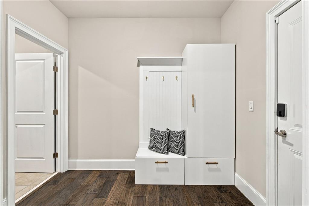 7837407 Property Photo 52
