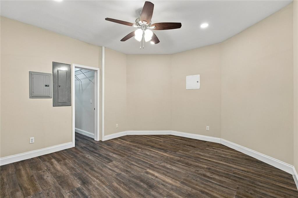 7837407 Property Photo 68