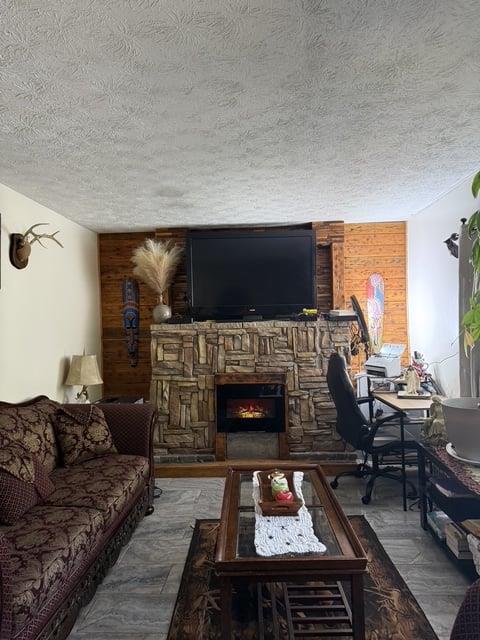 6495 Revena Drive Property Photo 4