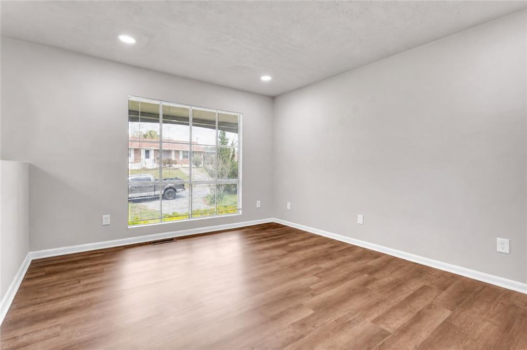 229 Whipporwill Way Property Photo 4