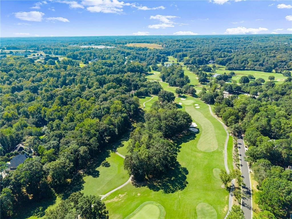 2040 Tee Drive Property Photo 28
