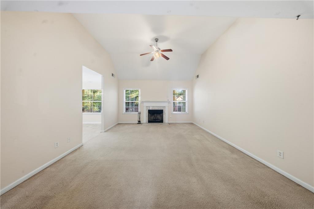 177 Revolutionary Drive Property Photo 2