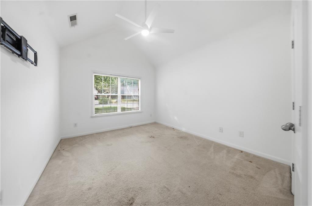 177 Revolutionary Drive Property Photo 22