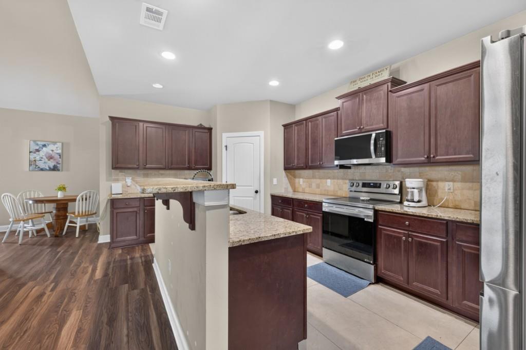 544 Amaranth Trail Property Photo 17