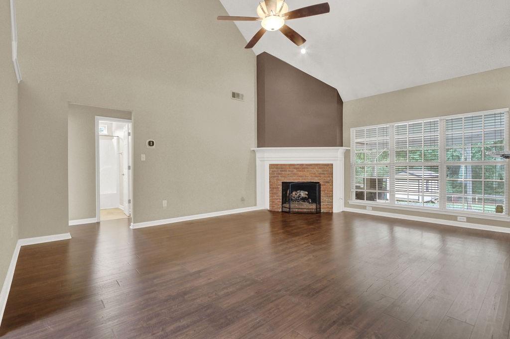 4046 River Elan Drive Property Photo 13