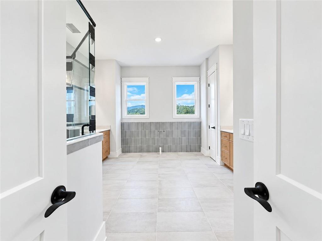 121 Palisade Drive Property Photo 39