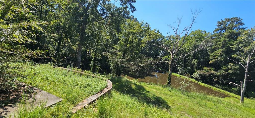 7319 Covington Highway Property Photo 10