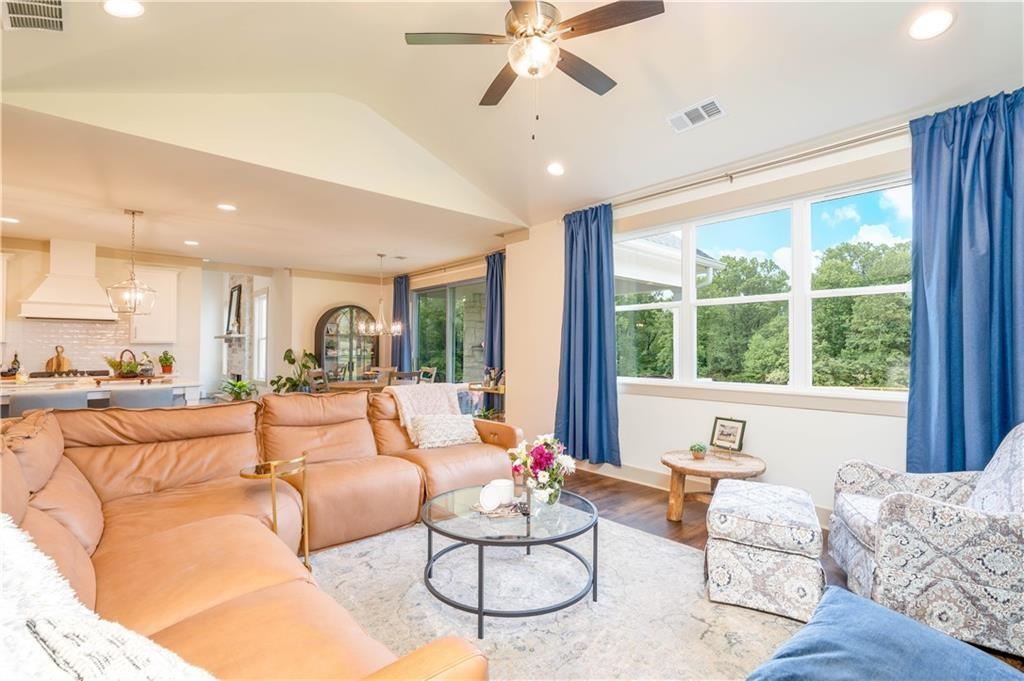 5430 Crow Drive Property Photo 4