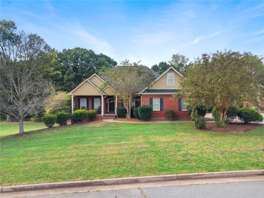 70 Line Drive Property Photo 4