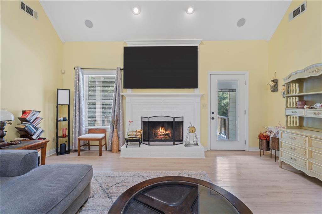 70 Line Drive Property Photo 15
