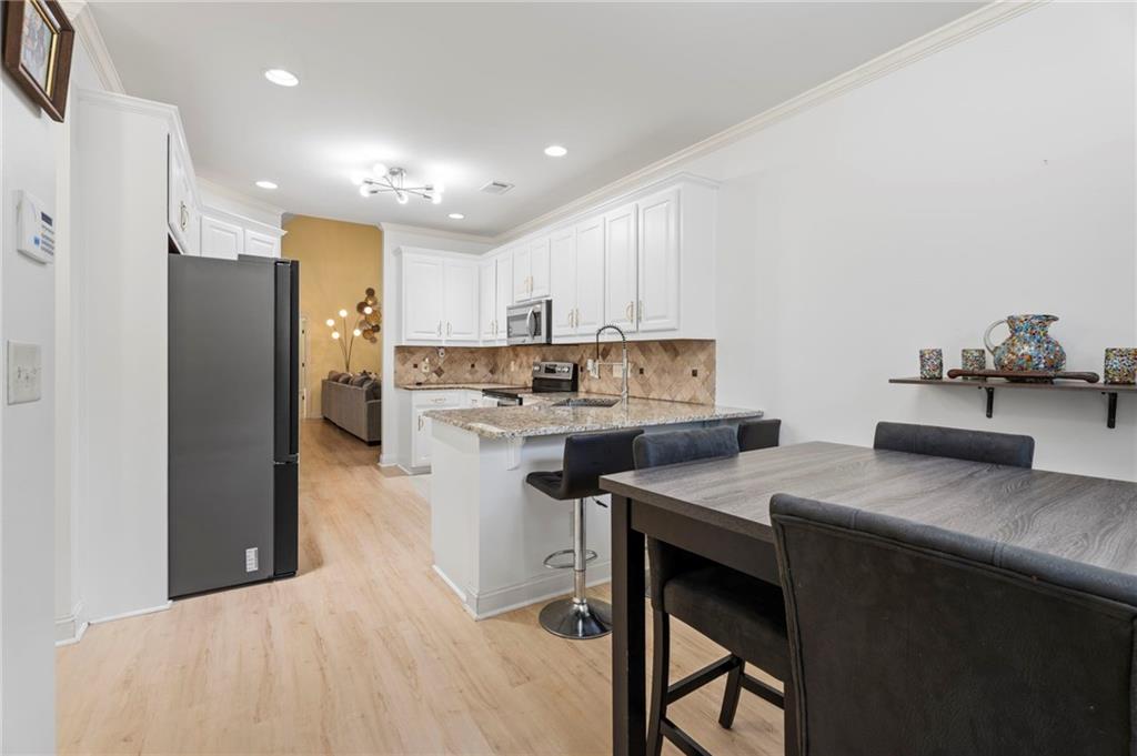 70 Line Drive Property Photo 16