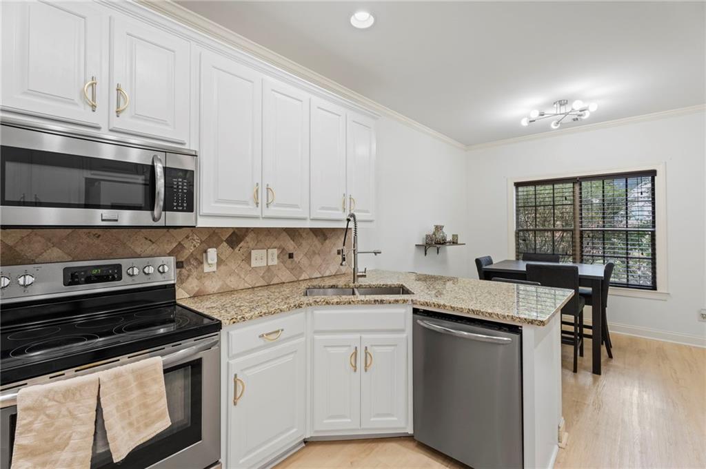 70 Line Drive Property Photo 19