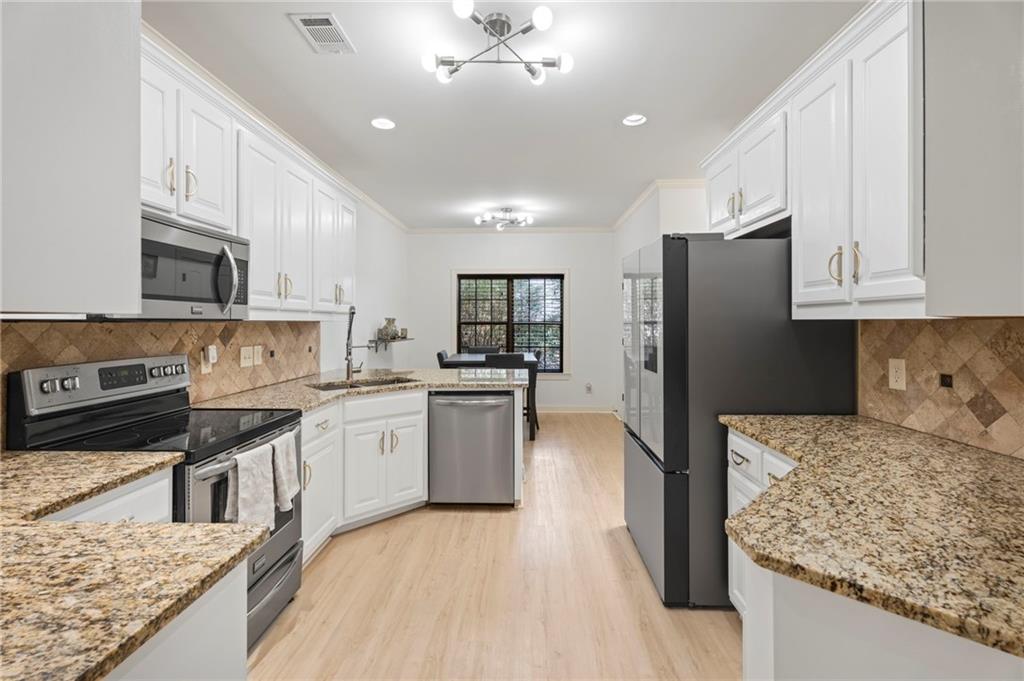 70 Line Drive Property Photo 21