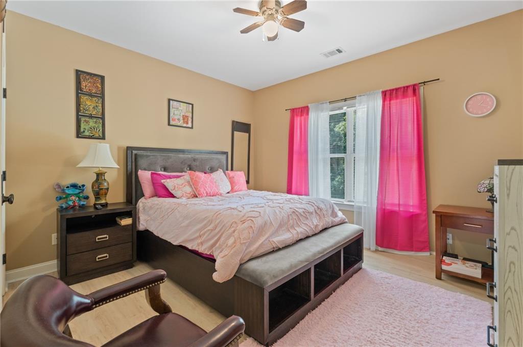 70 Line Drive Property Photo 26