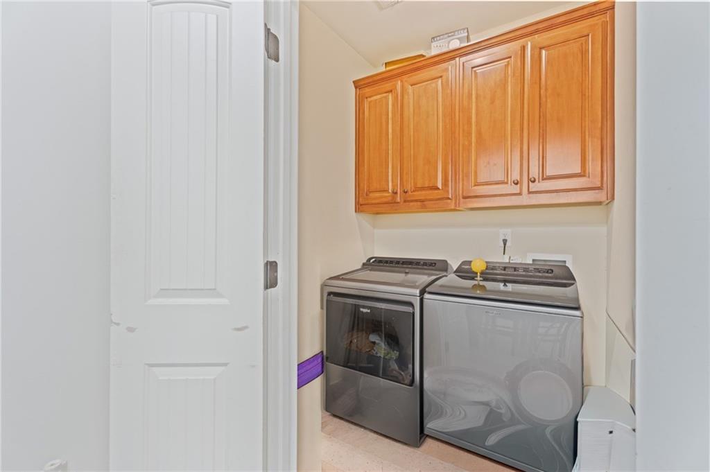 70 Line Drive Property Photo 28