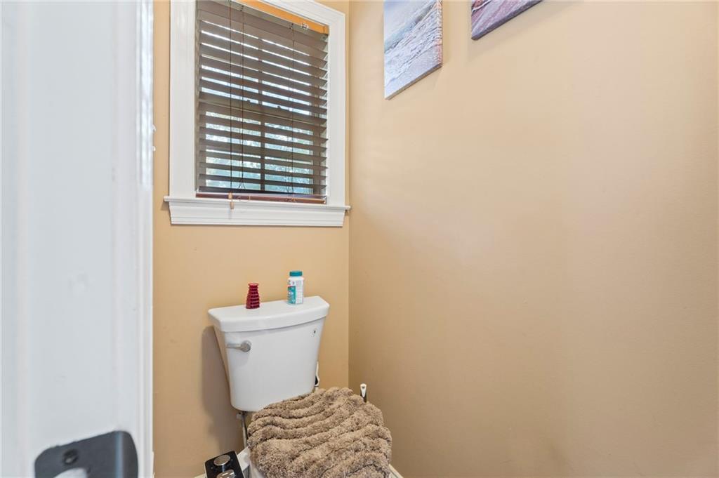 70 Line Drive Property Photo 37
