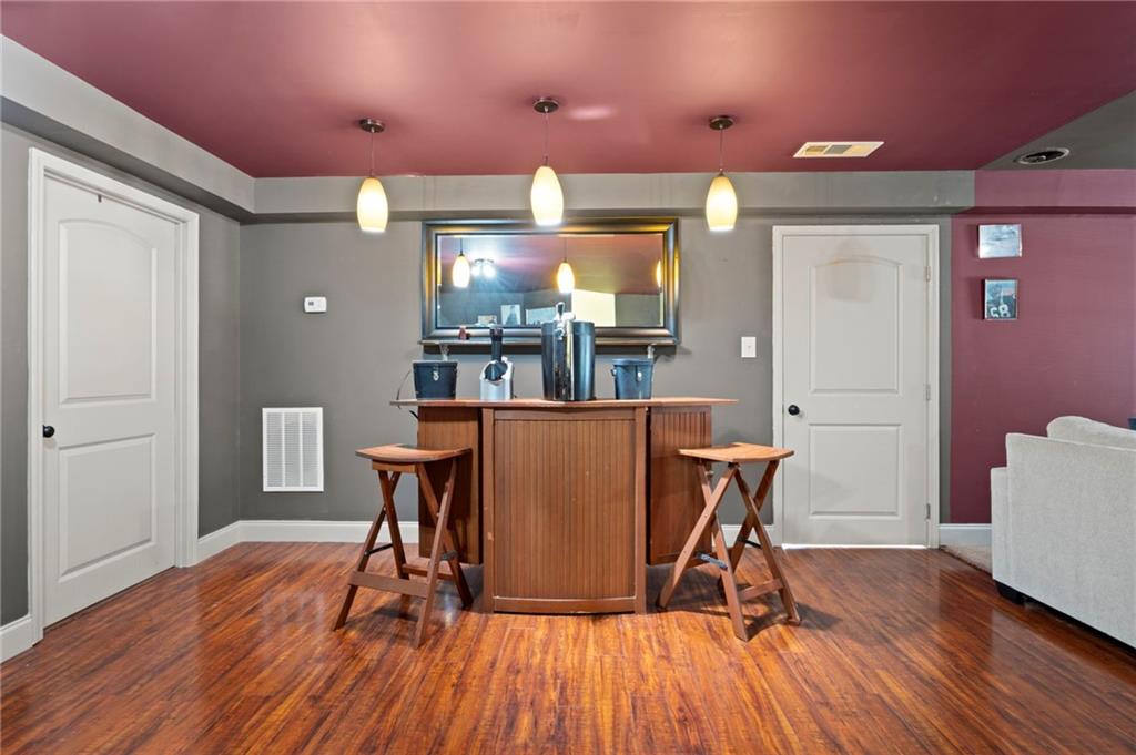 70 Line Drive Property Photo 44