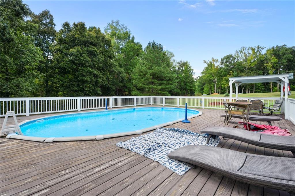 70 Line Drive Property Photo 63