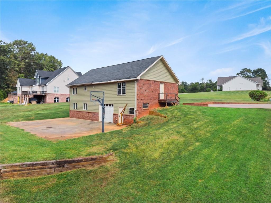 70 Line Drive Property Photo 71