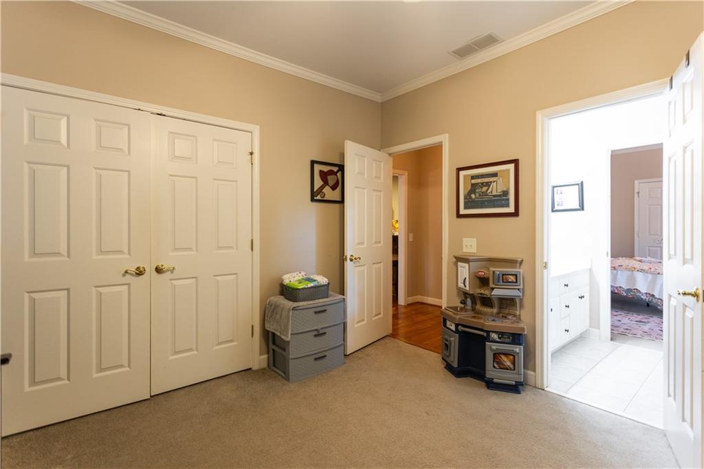 931 Providence Lane Property Photo 15