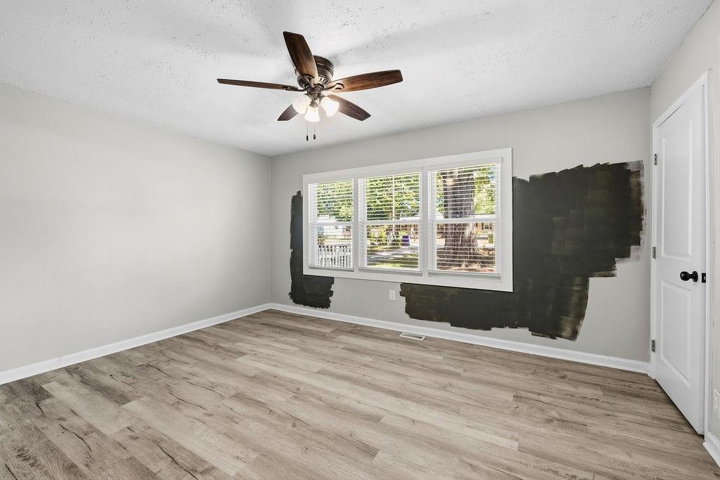 313 Glen Iris Drive Property Photo 17