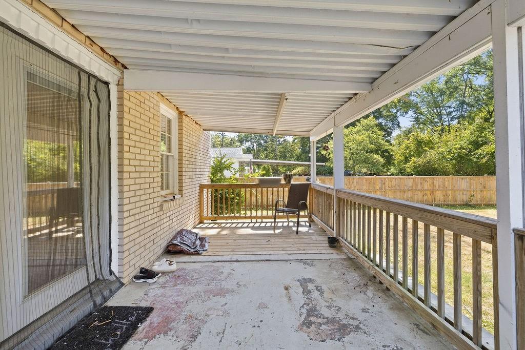 313 Glen Iris Drive Property Photo 19
