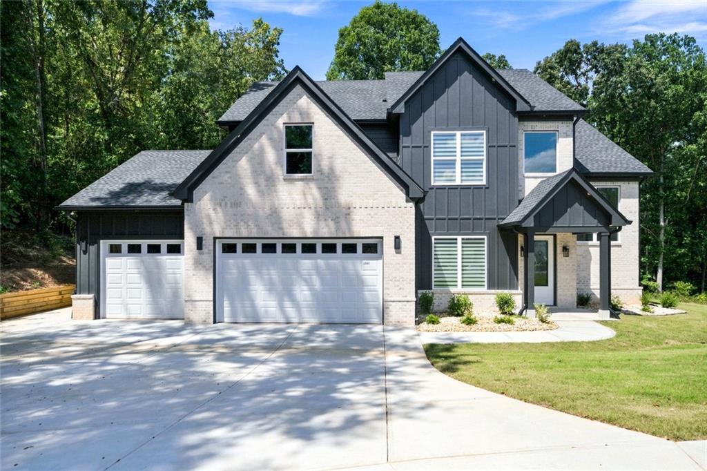 2545 Aniki Bee Drive Property Photo 1