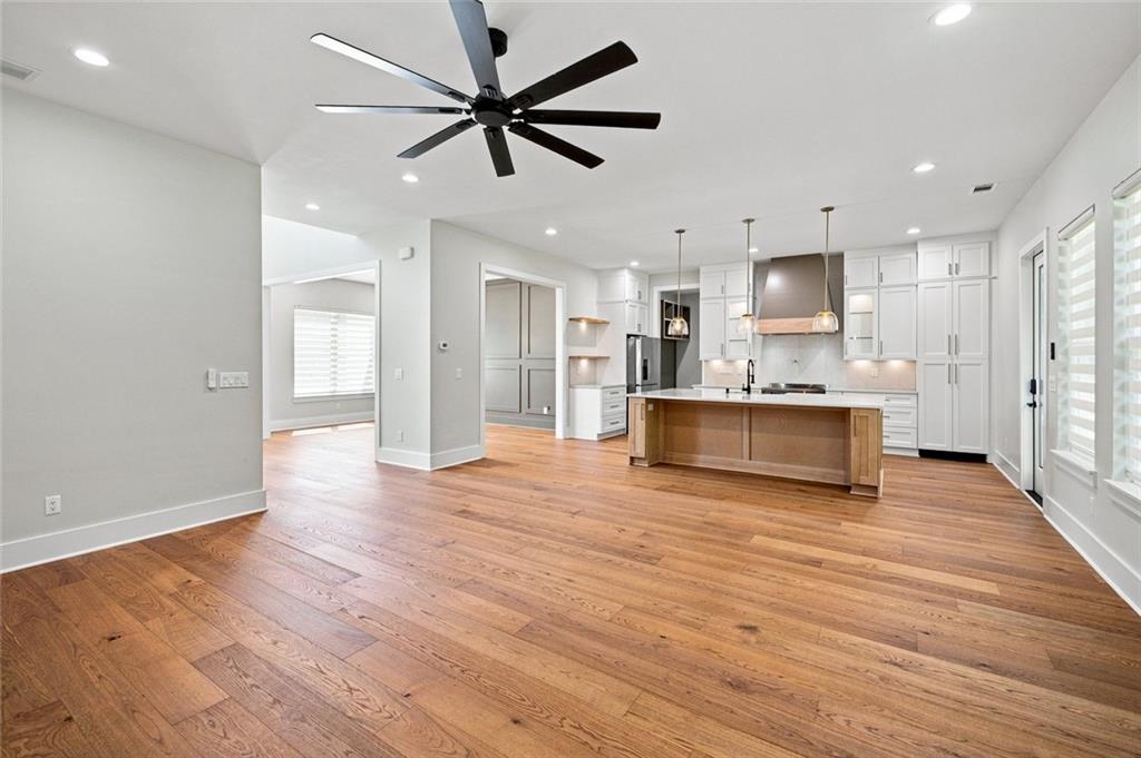2545 Aniki Bee Drive Property Photo 11
