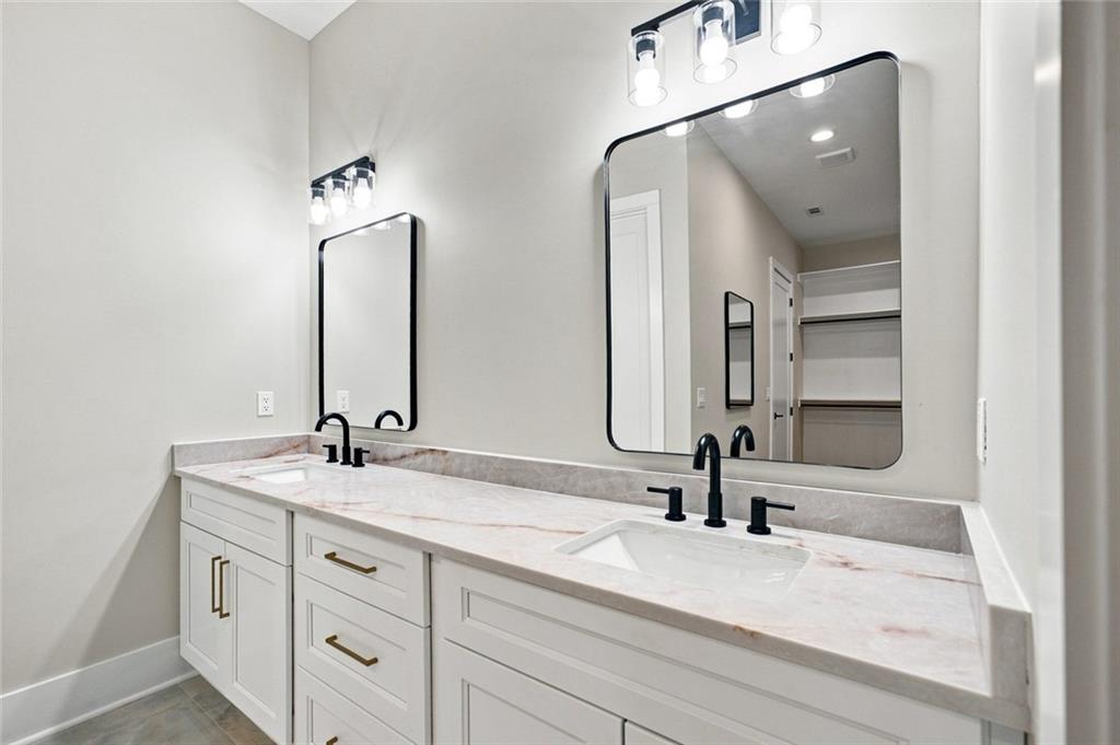 2545 Aniki Bee Drive Property Photo 24