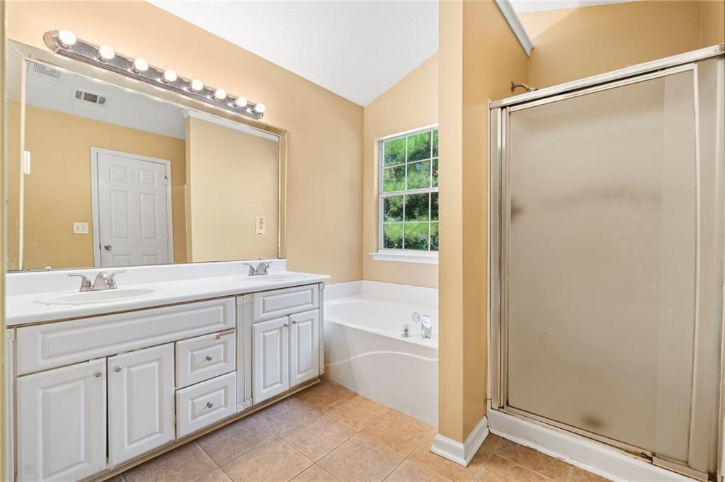 6880 Silver Maple Drive Property Photo 17