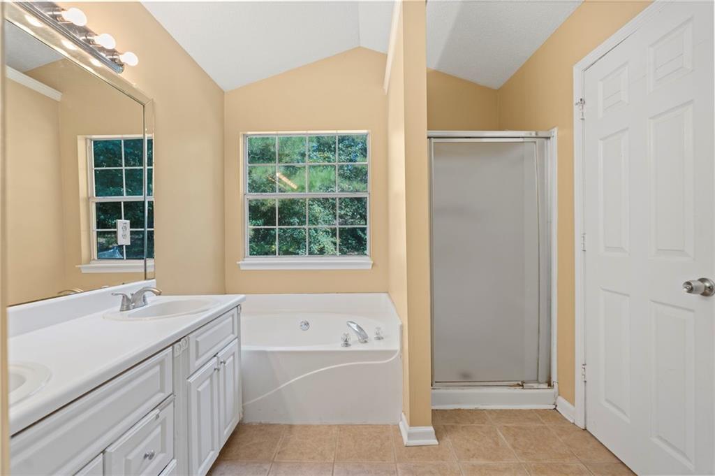 6880 Silver Maple Drive Property Photo 18