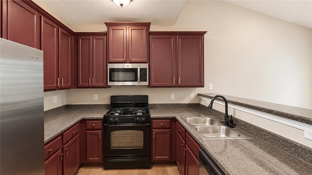 6276 Colonial View Property Photo 8