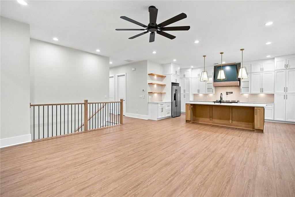 2541 Aniki Bee Drive Property Photo 10