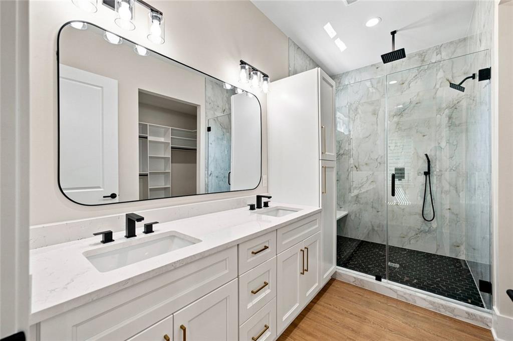 2541 Aniki Bee Drive Property Photo 25