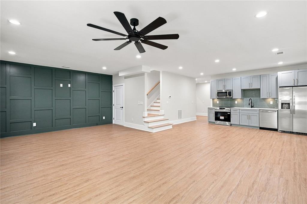 2541 Aniki Bee Drive Property Photo 29