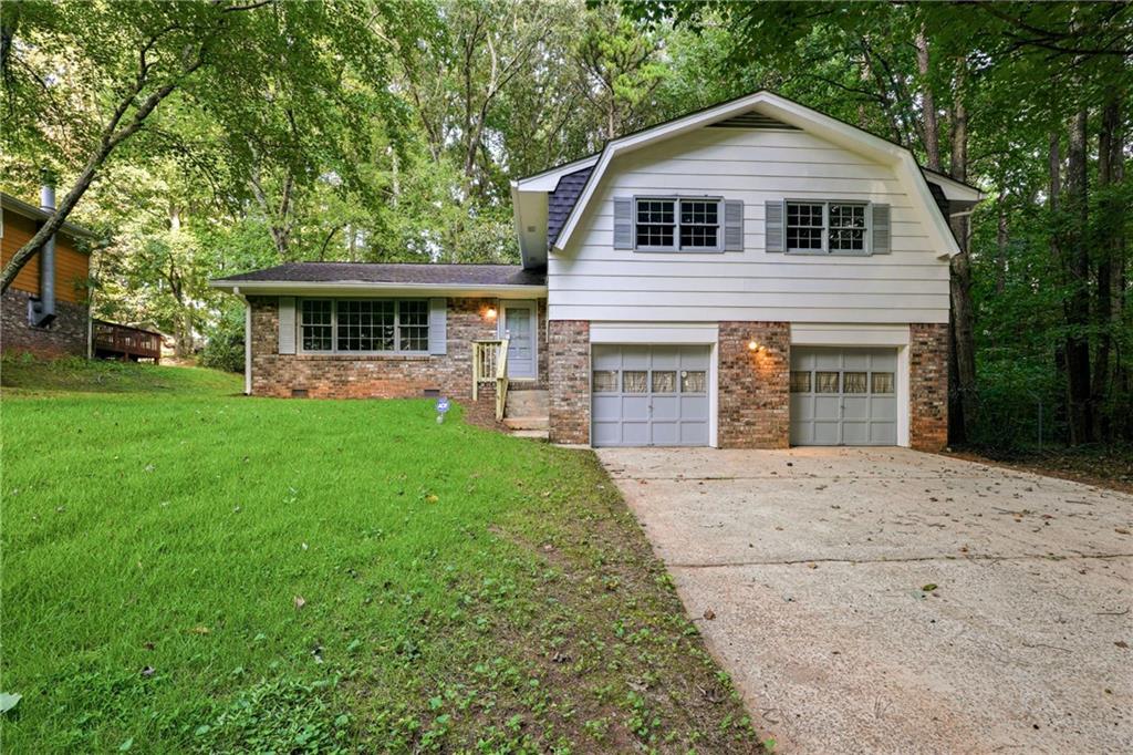 7052 Lodgepole Drive Property Photo 1