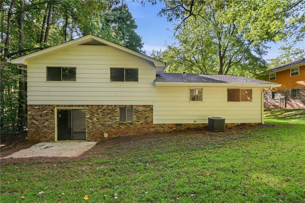 7052 Lodgepole Drive Property Photo 5