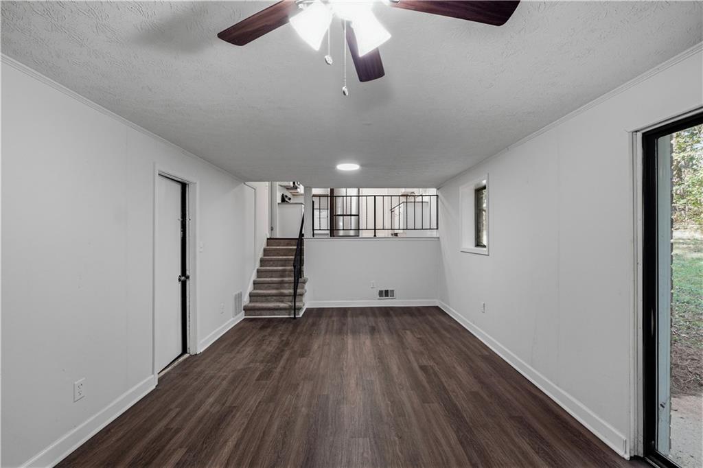 7052 Lodgepole Drive Property Photo 13