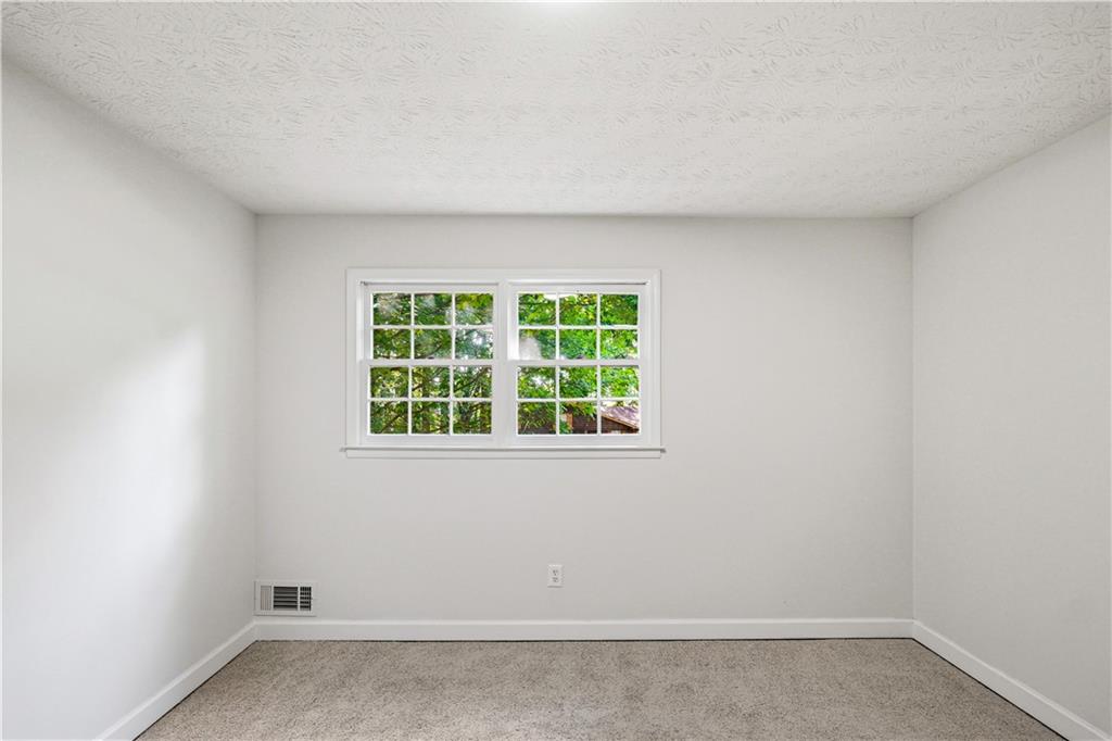 7052 Lodgepole Drive Property Photo 19