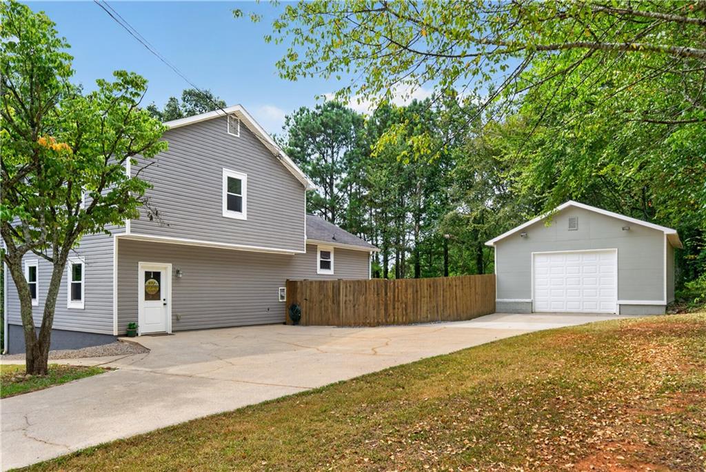 40 Red Top Circle Property Photo 1