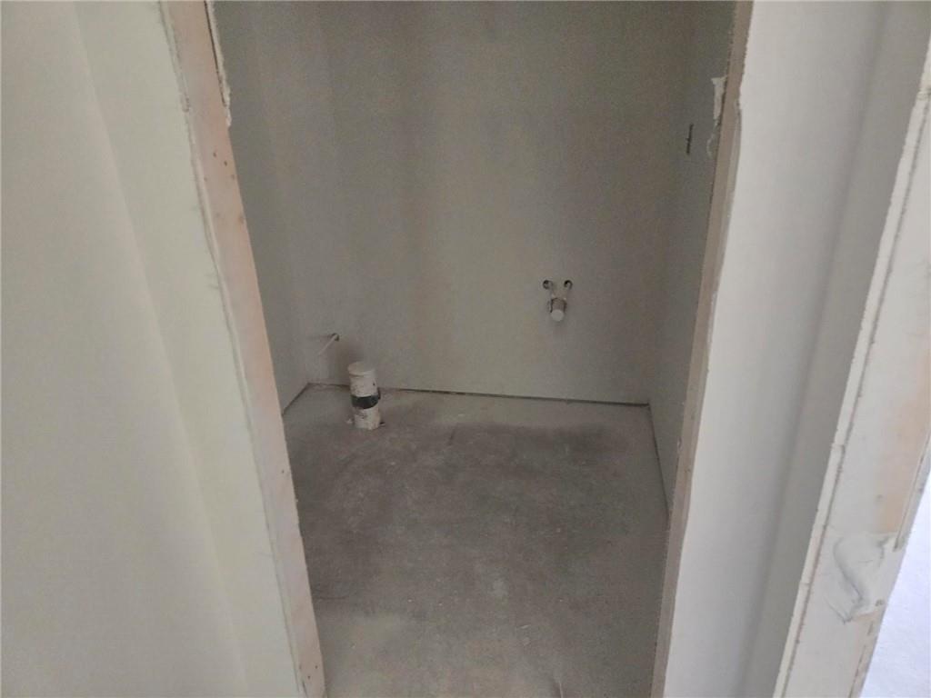 1172 Homepark Circle Property Photo 7