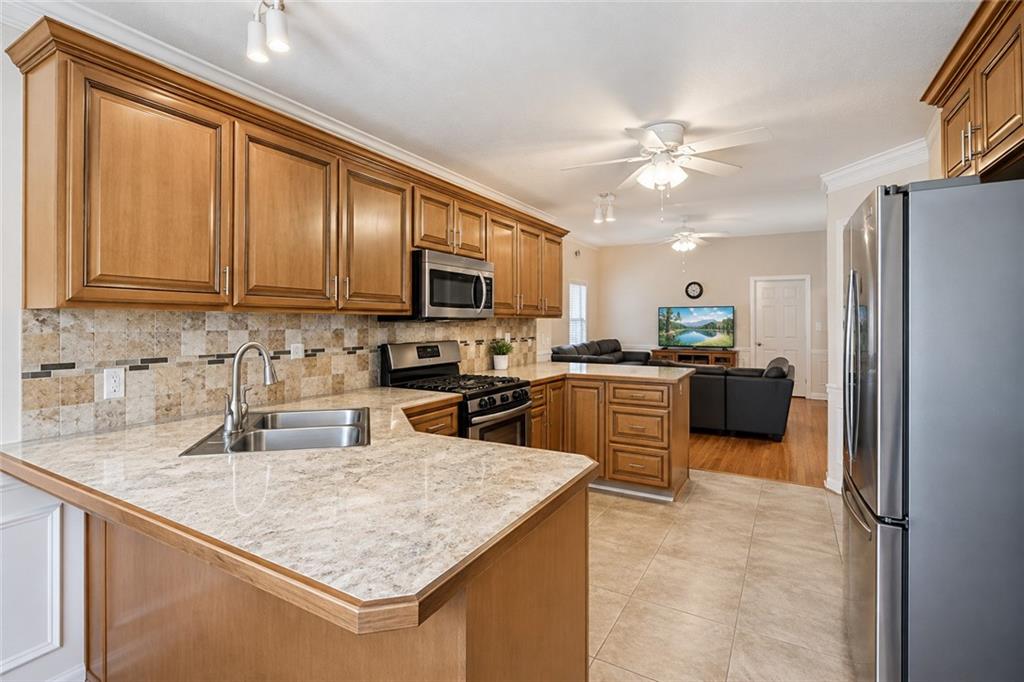 740 Pebble Boulevard Property Photo 4