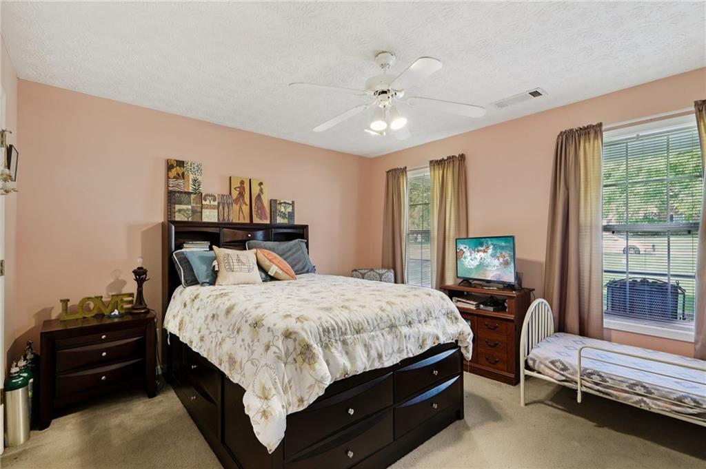740 Pebble Boulevard Property Photo 8