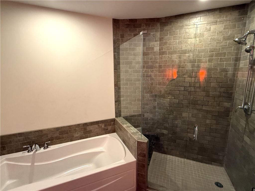 7838125 Property Photo 18
