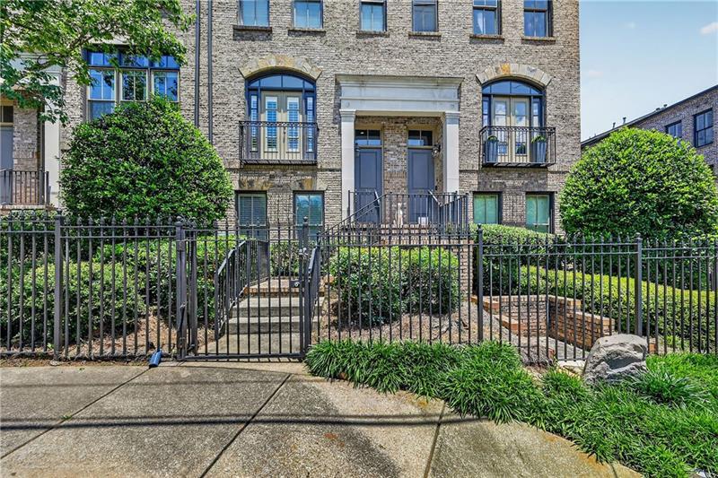 35 Honour Avenue Nw Property Photo 1