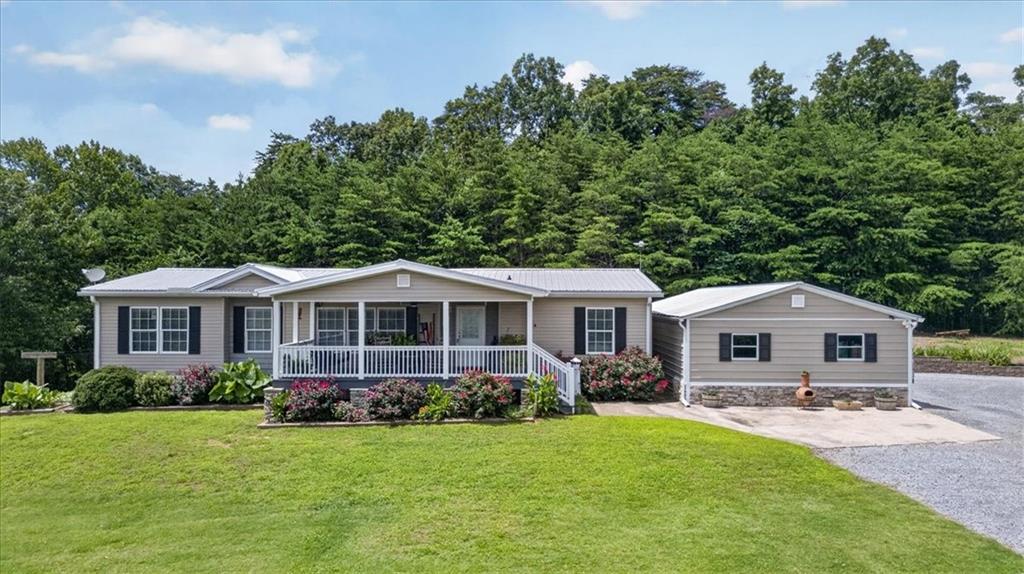 290 Knucklesville Road Property Photo 1