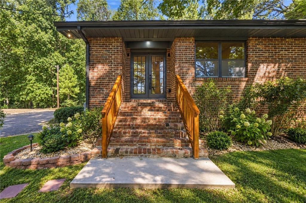142 Ann Drive Property Photo 1